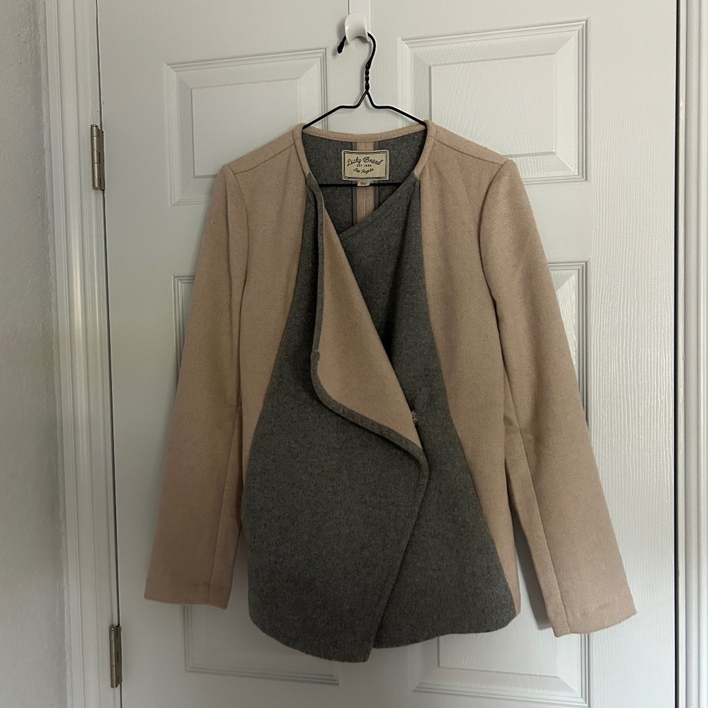 Lucky Brand Camel/Grey Jacket NWT. size small